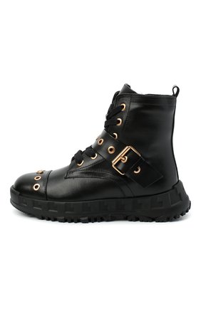 Детские кожаные ботинки VERSACE черного цвета по цене 34850 руб., арт. YHF00062/YB00238/34-40 | Фото 2 Детские кожаные ботинки VERSACE черного цвета, арт. YHF00062/YB00238/34-40 | Фото 2