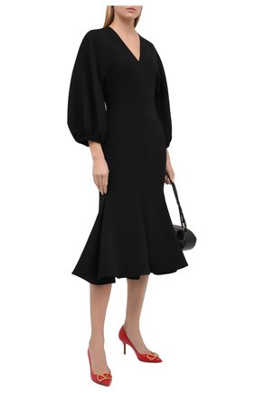 Женская кожаные туфли valentino garavani vlogo VALENTINO красного цвета по цене 63400 руб., арт. UW2S0R78/DSH | Фото 2 Женская кожаные туфли valentino garavani vlogo VALENTINO красного цвета, арт. UW2S0R78/DSH | Фото 2