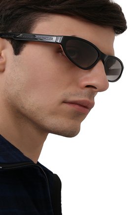 Мужские солнцезащитные очки MONCLER черного цвета по цене 21020 руб., арт. ML 0115 005 59 С/З ОЧКИ | Фото 2 Мужские солнцезащитные очки MONCLER черного цвета, арт. ML 0115 005 59 С/З ОЧКИ | Фото 2