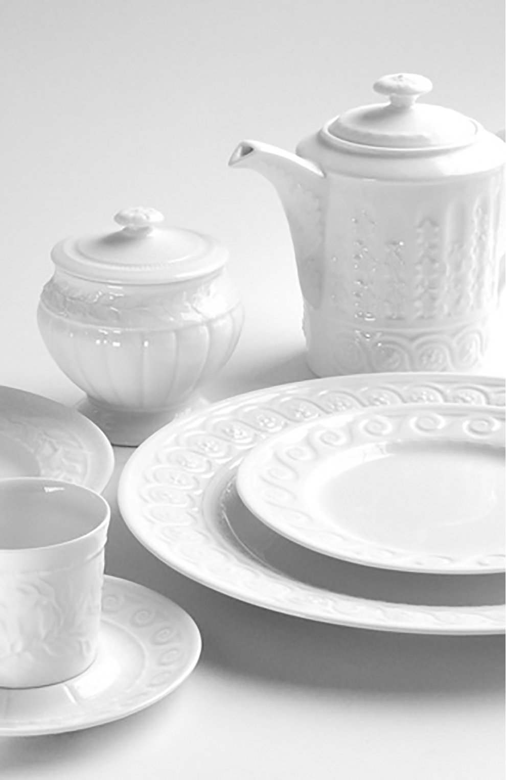 Мужского террин с крышкой louvre BERNARDAUD белого цвета по цене 42950 руб., арт. 0542/4828 | Фото 2 Мужского террин с крышкой louvre BERNARDAUD белого цвета, арт. 0542/4828 | Фото 2