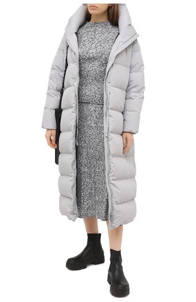 Женский пуховик BACON светло-серого цвета по цене 69150 руб., арт. CL0UD GIANT GIADA | Фото 2 Женский пуховик BACON светло-серого цвета, арт. CL0UD GIANT GIADA | Фото 2