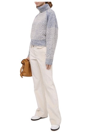 Женский шерстяной свитер KENZO голубого цвета по цене 43150 руб., арт. FA62PU5183AG | Фото 2 Женский шерстяной свитер KENZO голубого цвета, арт. FA62PU5183AG | Фото 2
