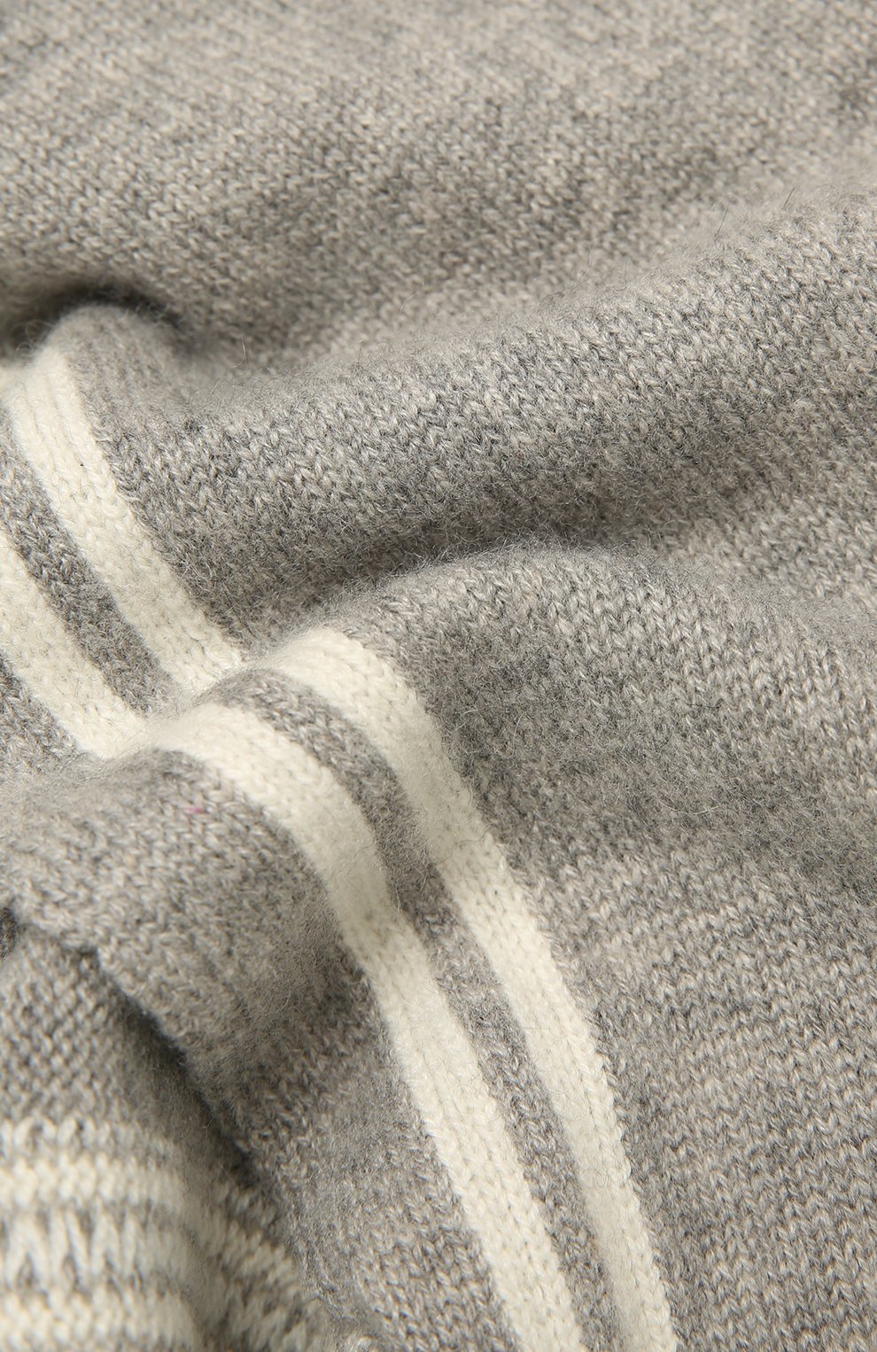 Детский кашемировый шарф OSCAR ET VALENTINE серого цвета, арт. ECH15A | Фото 2 (Материал: Текстиль, Кашемир, Шерсть)