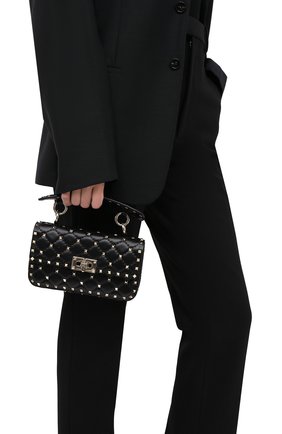 Женская сумка valentino garavani rockstud spike VALENTINO черного цвета по цене 146500 руб., арт. UW0B0123/NAP | Фото 2 Женская сумка valentino garavani rockstud spike VALENTINO черного цвета, арт. UW0B0123/NAP | Фото 2
