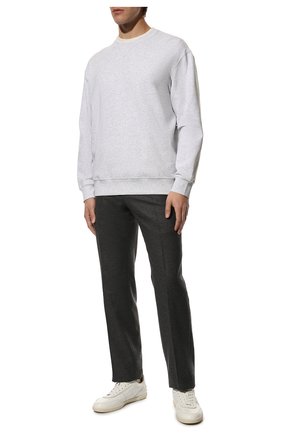 Мужские шерстяные брюки TOM FORD темно-серого цвета по цене 84800 руб., арт. Q31R11/610043 | Фото 2 Мужские шерстяные брюки TOM FORD темно-серого цвета, арт. Q31R11/610043 | Фото 2 (Длина (брюки, джинсы): Стандартные; Материал подклада: Купро; Материал внешний: Шерсть; Случай: Повседневный; Стили: Классический)