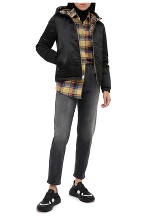 Женская пуховая куртка VERSACE JEANS COUTURE черного цвета по цене 65300 руб., арт. E5HZA959-ZDP409/25131 | Фото 2 Женская пуховая куртка VERSACE JEANS COUTURE черного цвета, арт. E5HZA959-ZDP409/25131 | Фото 2