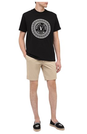 Мужская хлопковая футболка VERSACE JEANS COUTURE черного цвета по цене 9655 руб., арт. B3GZA7TJ-ZUP601 REG 48/30319 | Фото 2 Мужская хлопковая футболка VERSACE JEANS COUTURE черного цвета, арт. B3GZA7TJ-ZUP601 REG 48/30319 | Фото 2