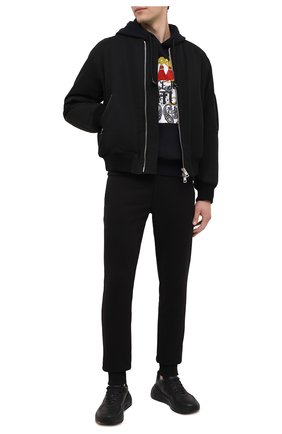 Мужской хлопковое худи VERSACE JEANS COUTURE черного цвета по цене 36050 руб., арт. B7GZA7KI-Z U P 304 BE LT PAIS LE Y/30328 | Фото 2 Мужской хлопковое худи VERSACE JEANS COUTURE черного цвета, арт. B7GZA7KI-Z U P 304 BE LT PAIS LE Y/30328 | Фото 2