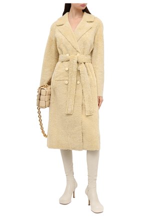 Женская дубленка ANNE VEST желтого цвета по цене 211500 руб., арт. AW20/01/202/10/CL0E | Фото 2 Женская дубленка ANNE VEST желтого цвета, арт. AW20/01/202/10/CL0E | Фото 2