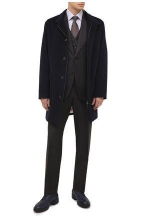 Мужской шерстяной костюм-тройка TOM FORD серого цвета по цене 374500 руб., арт. 822R09/31AL43 | Фото 1 Мужской шерстяной костюм-тройка TOM FORD серого цвета, арт. 822R09/31AL43 | Фото 1 (Материал подклада: Шелк, Купро; Рукава: Длинные; Материал внешний: Шерсть; Костюмы М: Костюм-тройка; Стили: Классический)