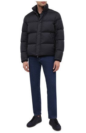 Мужская пуховая куртка EMPORIO ARMANI темно-синего цвета по цене 46850 руб., арт. 8N1BN3/1NHQZ | Фото 2 Мужская пуховая куртка EMPORIO ARMANI темно-синего цвета, арт. 8N1BN3/1NHQZ | Фото 2