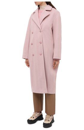 Женское шерстяное пальто PEFORGIRLS розового цвета по цене 15500 руб., арт. PE.100.2022.09.00104.610 | Фото 3 Женское шерстяное пальто PEFORGIRLS розового цвета, арт. PE.100.2022.09.00104.610 | Фото 3 (Материал внешний: Шерсть; Рукава: Длинные; Длина (верхняя одежда): Длинные; Материал подклада: Вискоза; 1-2-бортные: Двубортные; Стили: Кэжуэл)