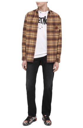 Мужская хлопковая футболка DOLCE & GABBANA белого цвета по цене 47050 руб., арт. G8KBAZ/FI726 | Фото 2 Мужская хлопковая футболка DOLCE & GABBANA белого цвета, арт. G8KBAZ/FI726 | Фото 2