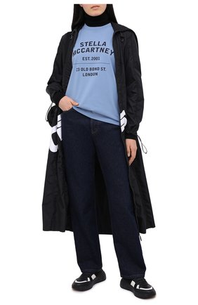 Женская хлопковая футболка STELLA MCCARTNEY голубого цвета по цене 23450 руб., арт. 601849/SMP86 | Фото 2 Женская хлопковая футболка STELLA MCCARTNEY голубого цвета, арт. 601849/SMP86 | Фото 2