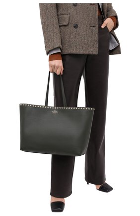 Женский сумка valentino garavani rockstud VALENTINO хаки цвета по цене 89950 руб., арт. UW0B0B70/VSF | Фото 2 Женский сумка valentino garavani rockstud VALENTINO хаки цвета, арт. UW0B0B70/VSF | Фото 2
