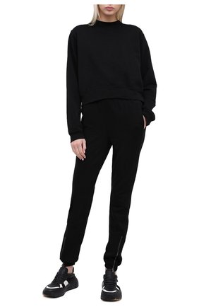 Женские хлопковые джоггеры COTTON CITIZEN черного цвета по цене 28550 руб., арт. W417861 | Фото 2 Женские хлопковые джоггеры COTTON CITIZEN черного цвета, арт. W417861 | Фото 2