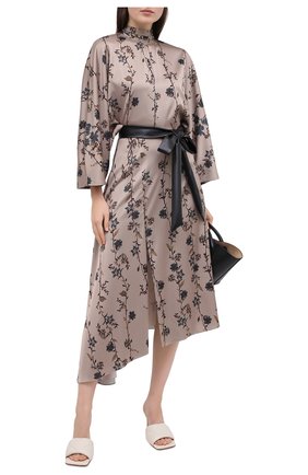 Женское платье JM STUDIO бежевого цвета по цене 40960 руб., арт. FW202129 | Фото 2 Женское платье JM STUDIO бежевого цвета, арт. FW202129 | Фото 2