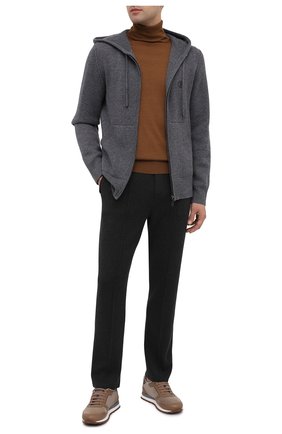 Мужские брюки из шелка и кашемира RALPH LAUREN темно-серого цвета по цене 107500 руб., арт. 790812520 | Фото 2 Мужские брюки из шелка и кашемира RALPH LAUREN темно-серого цвета, арт. 790812520 | Фото 2 (Длина (брюки, джинсы): Стандартные; Случай: Повседневный; Материал внешний: Шелк, Шерсть; Мужское Кросс-КТ: Брюки-трикотаж; Стили: Спорт-шик)