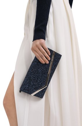 Женский клатч emmie small JIMMY CHOO синего цвета по цене 49950 руб., арт. EMMIE/CGF | Фото 2 Женский клатч emmie small JIMMY CHOO синего цвета, арт. EMMIE/CGF | Фото 2