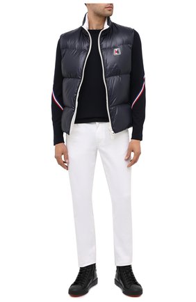 Мужской шерстяной джемпер MONCLER темно-синего цвета по цене 40500 руб., арт. F2-091-9C742-00-A9442 | Фото 2 Мужской шерстяной джемпер MONCLER темно-синего цвета, арт. F2-091-9C742-00-A9442 | Фото 2