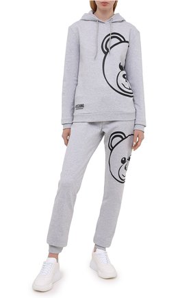Женская хлопковое худи MOSCHINO UNDERWEAR WOMAN серого цвета по цене 23050 руб., арт. A1732/9011 | Фото 2 Женская хлопковое худи MOSCHINO UNDERWEAR WOMAN серого цвета, арт. A1732/9011 | Фото 2