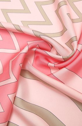 Женский шелковый платок EMILIO PUCCI розового цвета по цене 29600 руб., арт. 0UGB72/0UL72 | Фото 2 Женский шелковый платок EMILIO PUCCI розового цвета, арт. 0UGB72/0UL72 | Фото 2