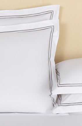 Хлопковая наволочка FRETTE серого цвета по цене 7970 руб., арт. FA7017 E0700 065B | Фото 2 Хлопковая наволочка FRETTE серого цвета, арт. FA7017 E0700 065B | Фото 2