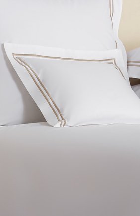 Хлопковая наволочка FRETTE бежевого цвета по цене 5815 руб., арт. FA7017 E0700 030B | Фото 2 Хлопковая наволочка FRETTE бежевого цвета, арт. FA7017 E0700 030B | Фото 2