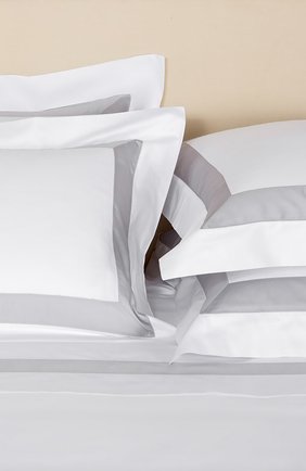 Мужского хлопковая наволочка FRETTE серебряного цвета по цене 11900 руб., арт. FR2934 E0700 051C | Фото 2 Мужского хлопковая наволочка FRETTE серебряного цвета, арт. FR2934 E0700 051C | Фото 2