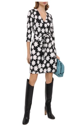 Женское шелковое платье DIANE VON FURSTENBERG черно-белого цвета по цене 52950 руб., арт. 14095DVF | Фото 2 Женское шелковое платье DIANE VON FURSTENBERG черно-белого цвета, арт. 14095DVF | Фото 2