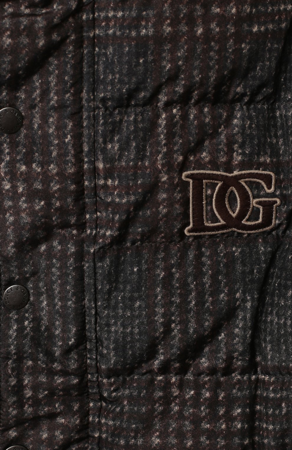 Детского пуховая куртка DOLCE & GABBANA коричневого цвета, арт. L4JB2C/G7XLC/2-6 | Фото 3 (Кросс-КТ: Сезон: зима; Рукава: Длинные; Материал внешний: Синтетический материал; Мальчики Кросс-КТ: Пуховик-верхняя одежда; Региональные ограничения белый список (Axapta Mercury): RU; Материал подклада: Синтетический материал; Материал утеплителя: Пух и перо; Ростовка одежда: 3 года | 98 см, 4 года | 104 см, 5 лет | 110 см, 6 лет | 116 см)
