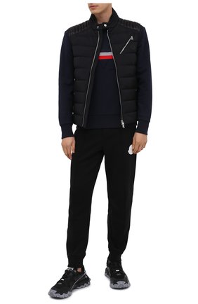 Мужской хлопковый свитшот MONCLER темно-синего цвета по цене 46100 руб., арт. F2-091-8G747-20-80985 | Фото 2 Мужской хлопковый свитшот MONCLER темно-синего цвета, арт. F2-091-8G747-20-80985 | Фото 2
