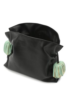 Женский клатч flamenco LOEWE черного цвета по цене 179500 руб., арт. A411FC1X17 | Фото 4 Женский клатч flamenco LOEWE черного цвета, арт. A411FC1X17 | Фото 4