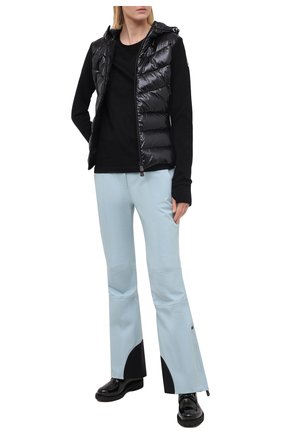 Женские утепленные брюки MONCLER GRENOBLE голубого цвета по цене 69600 руб., арт. F2-098-2A608-40-53873 | Фото 2 Женские утепленные брюки MONCLER GRENOBLE голубого цвета, арт. F2-098-2A608-40-53873 | Фото 2
