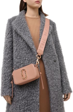 Женская сумка snapshot MARC JACOBS (THE) бежевого цвета по цене 31550 руб., арт. M0014867 | Фото 2 Женская сумка snapshot MARC JACOBS (THE) бежевого цвета, арт. M0014867 | Фото 2