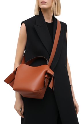 Женская сумка musubi medium ACNE STUDIOS коричневого цвета по цене 82750 руб., арт. A10093 | Фото 5 Женская сумка musubi medium ACNE STUDIOS коричневого цвета, арт. A10093 | Фото 5