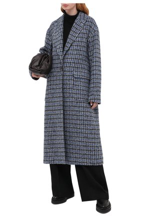Женское пальто из шерсти и кашемира KITON синего цвета по цене 553500 руб., арт. D50631K01T17 | Фото 2 Женское пальто из шерсти и кашемира KITON синего цвета, арт. D50631K01T17 | Фото 2
