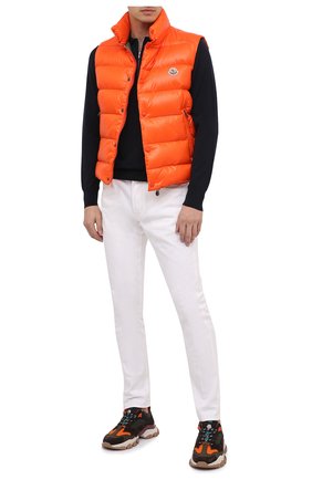 Мужской пуховый жилет tib MONCLER оранжевого цвета по цене 58900 руб., арт. F2-091-1A538-00-68950 | Фото 2 Мужской пуховый жилет tib MONCLER оранжевого цвета, арт. F2-091-1A538-00-68950 | Фото 2
