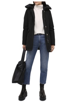 Женская пуховая парка WOOLRICH черного цвета по цене 68450 руб., арт. CFWW0U0374FR/UT0001 | Фото 2 Женская пуховая парка WOOLRICH черного цвета, арт. CFWW0U0374FR/UT0001 | Фото 2