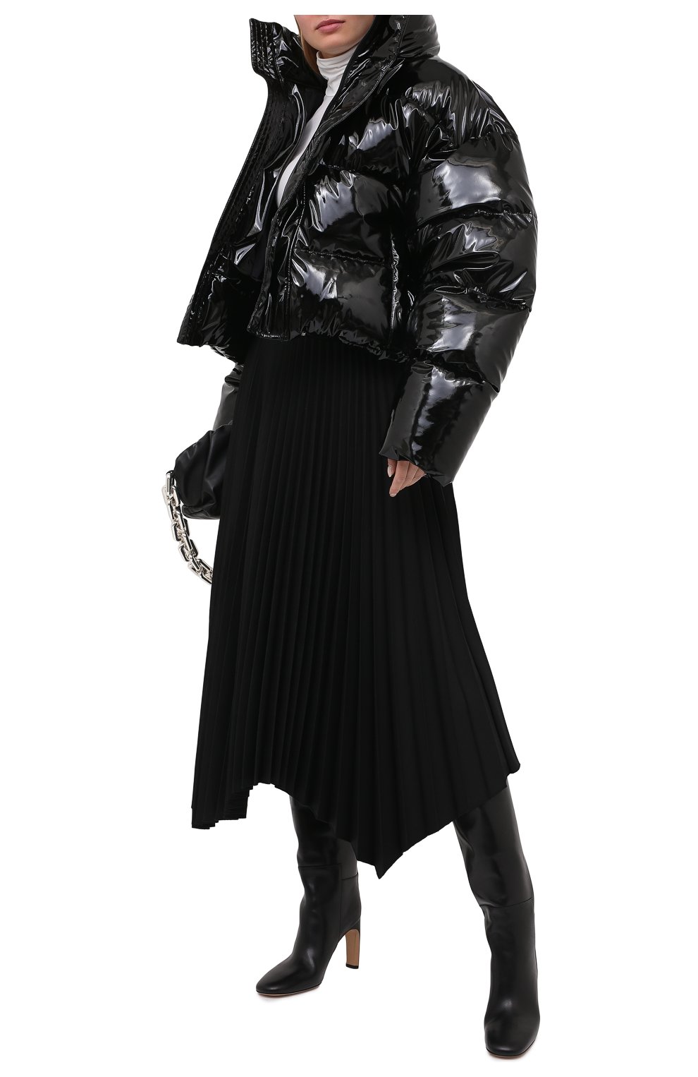 Женская утепленная куртка BALENCIAGA черного цвета, арт. 626544/TGQ10 | Фото 2 (Кросс-КТ: Куртка, Утепленный, Пуховик; Рукава: Длинные; Стили: Гламурный, Кэжуэл; Материал внешний: Синтетический материал; Материал подклада: Синтетический материал; Длина (верхняя одежда): Короткие)