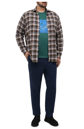 Мужские хлопковые брюки HILTL синего цвета, арт. 72514/60-70 | Фото 2 (Материал внешний: Хлопок; Длина (брюки, джинсы): Стандартные; Big sizes: Big Sizes; Случай: Повседневный; Стили: Кэжуэл)