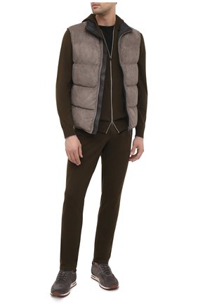Мужские замшевые кроссовки LORO PIANA серого цвета по цене 108000 руб., арт. FAL5055 | Фото 2 Мужские замшевые кроссовки LORO PIANA серого цвета, арт. FAL5055 | Фото 2 (Подошва: Плоская; Стили: Классический; Материал внешний: Замша, Кожа; Материал утеплителя: Натуральный мех; Региональные ограничения белый список (Axapta Mercury): RU; Длина стельки: 29,2; толщина подошвы: 2,3; ширина носка стельки: 9,3)
