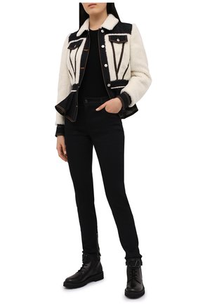 Женские кожаные ботинки valentino garavani vlogo VALENTINO черного цвета по цене 89950 руб., арт. UW0S0Q03/HKK | Фото 2 Женские кожаные ботинки valentino garavani vlogo VALENTINO черного цвета, арт. UW0S0Q03/HKK | Фото 2
