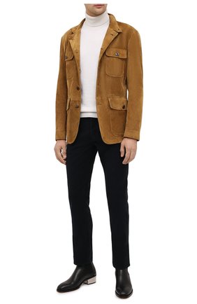 Мужская замшевая куртка TOM FORD темно-бежевого цвета, арт. BV417/TFL651 | Фото 2 (Материал подклада: Купро; Рукава: Длинные; Мужское Кросс-КТ: Верхняя одежда, Кожа и замша; Стили: Кэжуэл; Кросс-КТ: Куртка; Длина (верхняя одежда): До середины бедра; Материал внешний: Замша, Натуральная кожа; Региональные ограничения белый список (Axapta Mercury): RU)