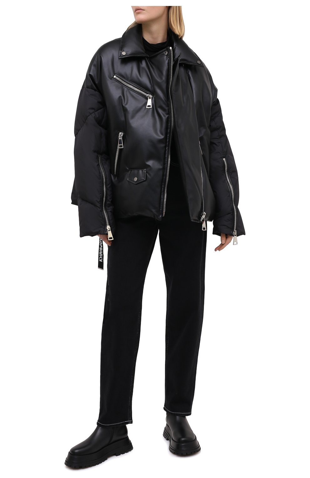 Женская пуховая куртка KHRISJOY черного цвета, арт. BFMW041/PU | Фото 2 (Кросс-КТ: Куртка, Пуховик; Рукава: Длинные; Женское Кросс-КТ: Пуховик-куртка; Материал внешний: Синтетический материал; Материал подклада: Синтетический материал; Длина (верхняя одежда): Короткие; Материал утеплителя: Пух и перо)