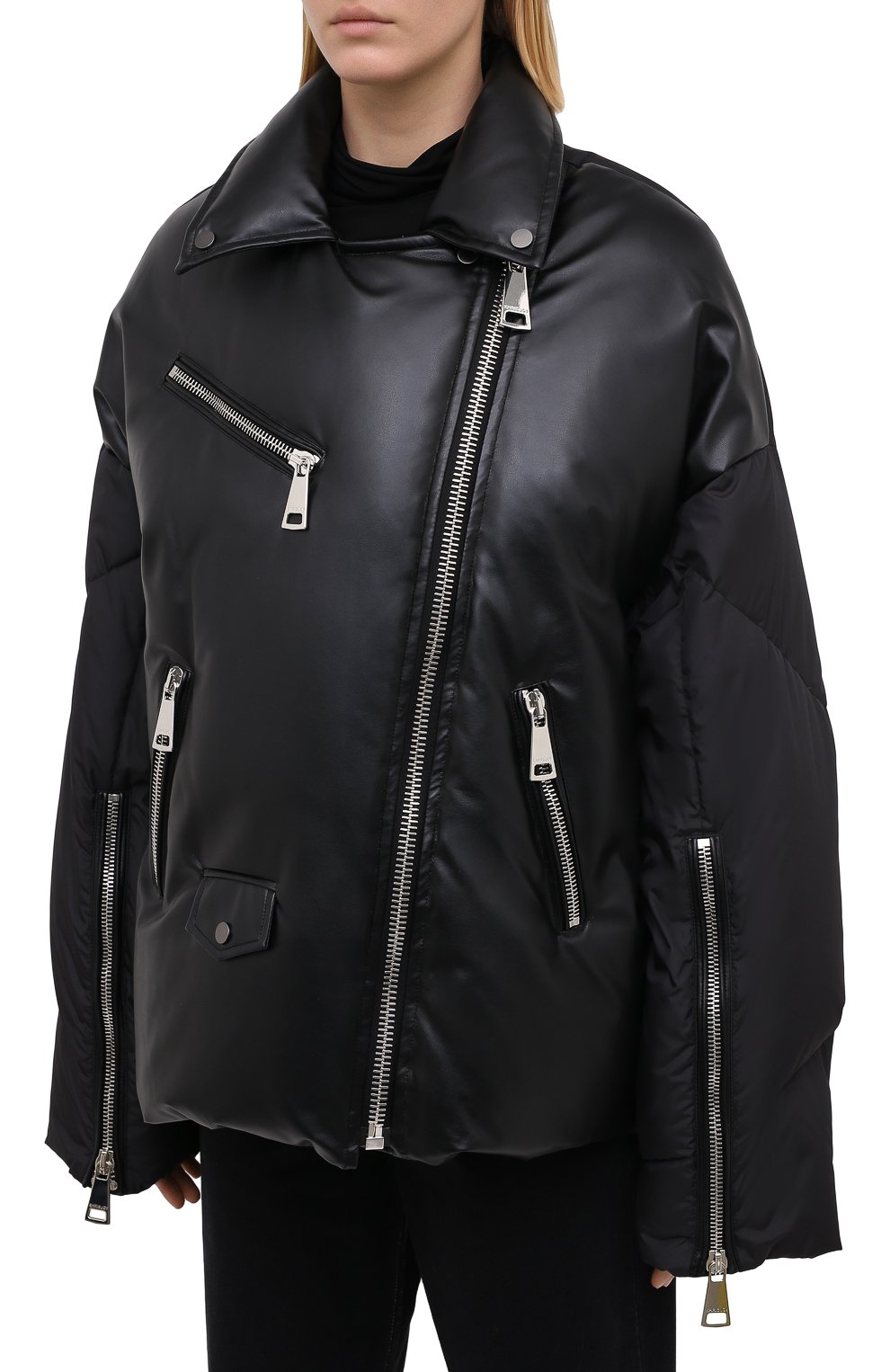 Женская пуховая куртка KHRISJOY черного цвета, арт. BFMW041/PU | Фото 3 (Кросс-КТ: Куртка, Пуховик; Рукава: Длинные; Женское Кросс-КТ: Пуховик-куртка; Материал внешний: Синтетический материал; Материал подклада: Синтетический материал; Длина (верхняя одежда): Короткие; Материал утеплителя: Пух и перо)