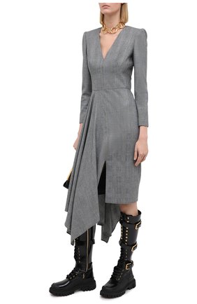 Женское шерстяное платье ALEXANDER MCQUEEN серого цвета по цене 188500 руб., арт. 626221/QJABH | Фото 2 Женское шерстяное платье ALEXANDER MCQUEEN серого цвета, арт. 626221/QJABH | Фото 2