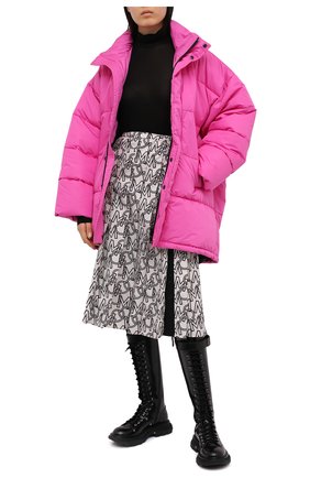 Женская юбка MONCLER черно-белого цвета по цене 56400 руб., арт. F2-093-2D712-00-54AQP | Фото 2 Женская юбка MONCLER черно-белого цвета, арт. F2-093-2D712-00-54AQP | Фото 2