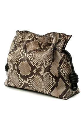 Женский клатч flamenco из кожи питона LOEWE серого цвета по цене 221000 руб., арт. A411FC1X19/PRET | Фото 2 Женский клатч flamenco из кожи питона LOEWE серого цвета, арт. A411FC1X19/PRET | Фото 2