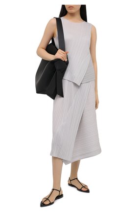 Женская топ ISSEY MIYAKE светло-серого цвета по цене 32800 руб., арт. PP08-JK731 | Фото 2 Женская топ ISSEY MIYAKE светло-серого цвета, арт. PP08-JK731 | Фото 2
